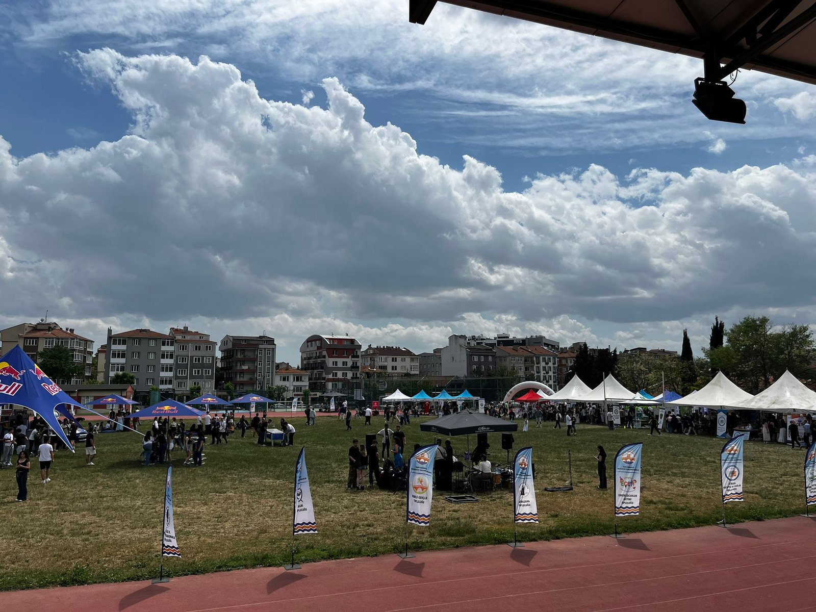 Şenlikten Kare k10 (Yatay)